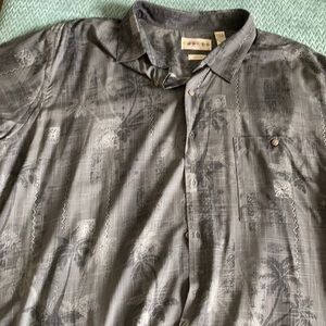 Men’s 3x button down grey Hawaiian shirt